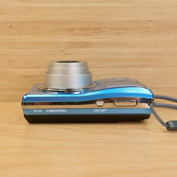 Vintage Olympus FE 46 12MP Digital camera, 5X Optical Zoom, Tested - Picture 4 of 8